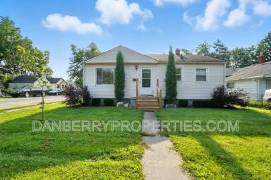 Main picture of 1126 Searles Rd