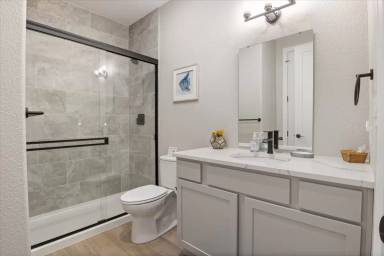 Main picture of 1065 Topsider Ln