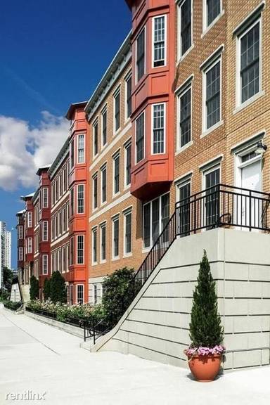 Main picture of 6 Jackson St