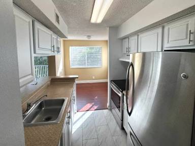 Main picture of Lexington on the Green