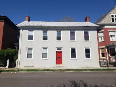 Main picture of 111 S Main St