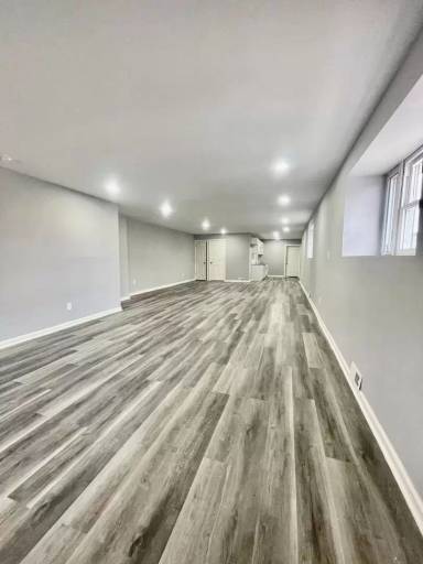 Main picture of 3901 Poplar St