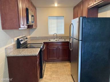 Main picture of 5235 SE Lambert St