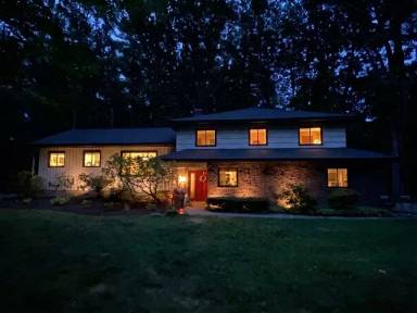 Main picture of 1 Cyr Cir