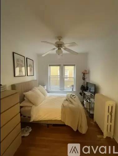 Main picture of 685 W Wrightwood Ave
