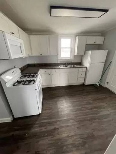 Main picture of 1200 58th St