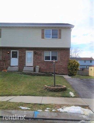 Main picture of 102 Mussetta St