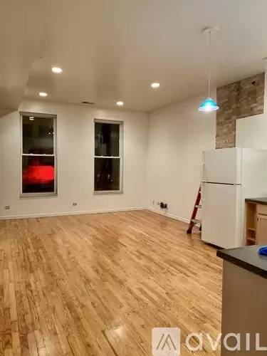 Main picture of 1102 N Ashland Ave