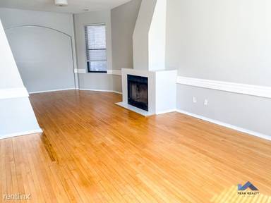 Main picture of 2056 W Division St
