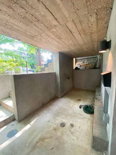 Main picture of 1353 Taylor St NW