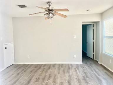 Main picture of 404 Bellevue Ln