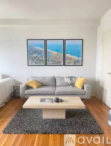 Main picture of 1700 Webb St