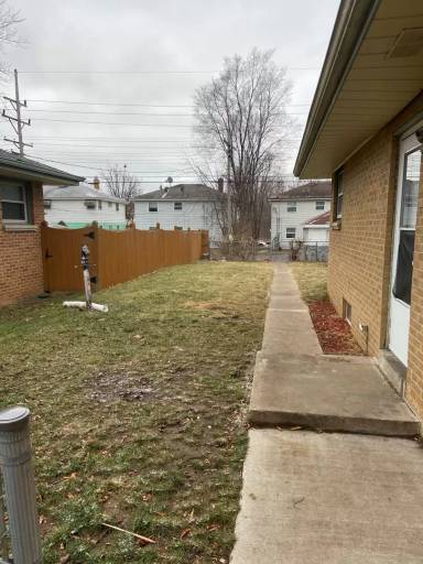 Main picture of 5231 N 83rd St