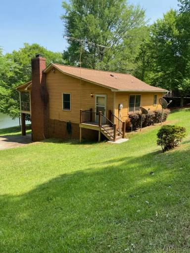 Main picture of 502 Rabbit Run Rd