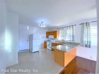 Main picture of 719 7th Ave