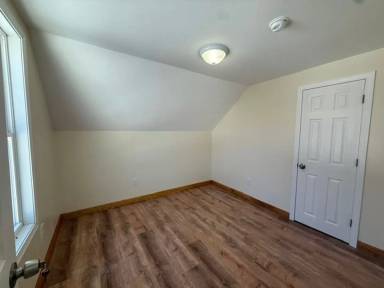 Main picture of 181 South St