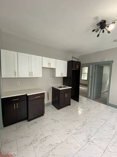 Main picture of 53 Stegman St