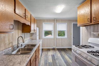 Main picture of 1717 Walnut St