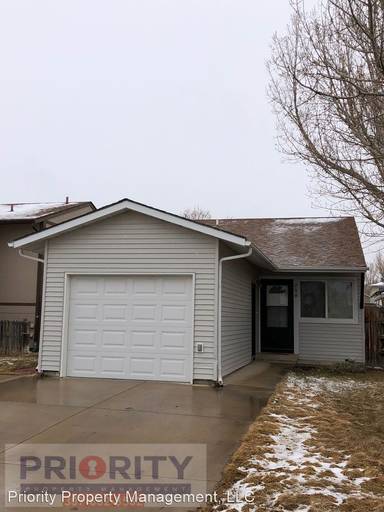 Main picture of 208 W Laurel St