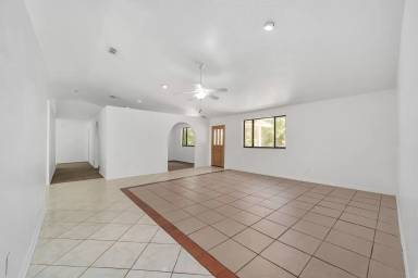 Main picture of 12136 SW 41st Pl