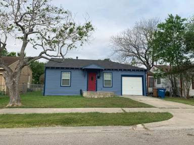 Main picture of 2825 Sarita St