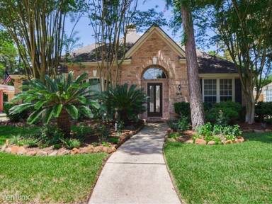 Main picture of 9202 Symphonic Ln