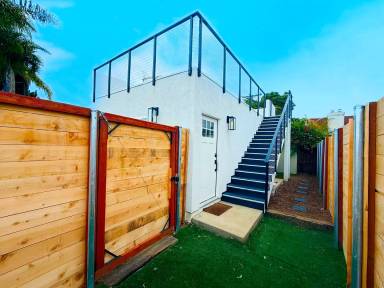 Main picture of 3022 Kingsley St