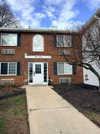 Main picture of 629 Mentor Ave