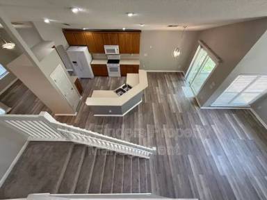 Main picture of 830 S Lilac Loop