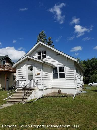 Main picture of 922 3rd St S