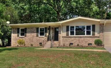 Main picture of 12005 Greenleaf Dr SE