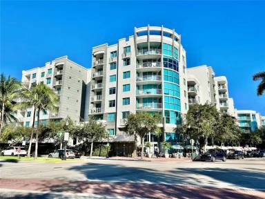 Main picture of Cosmopolitan condo