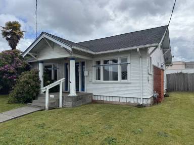 Main picture of 2823 E St