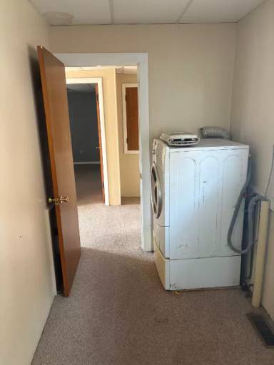 Main picture of 134 E Main St
