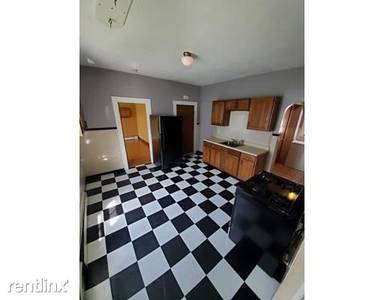 Main picture of 76 Homer St