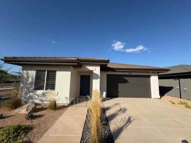 Main picture of 1402 S Gulch Ln