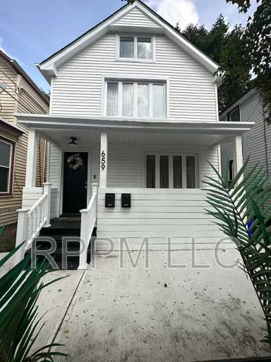Main picture of 659 Nassau St