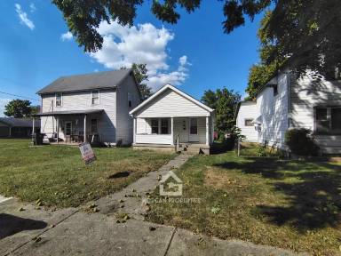 Main picture of 1428 W 10th St