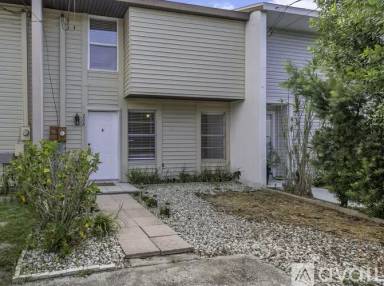 Main picture of 208 S Malcolm Ct