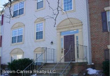 Main picture of 1104 Huntmaster Ter NE