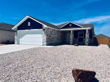 Main picture of 13704 Avenue R
