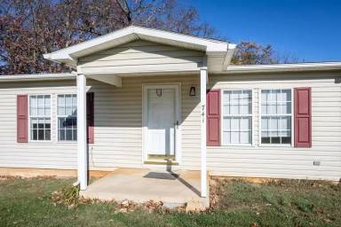 Main picture of 743 Foley Rd