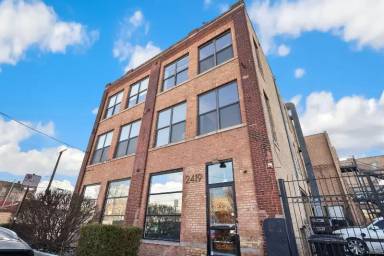 Main picture of 2419 W 19th St