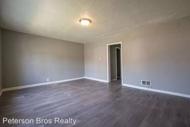 Main picture of 2037 4th Ave