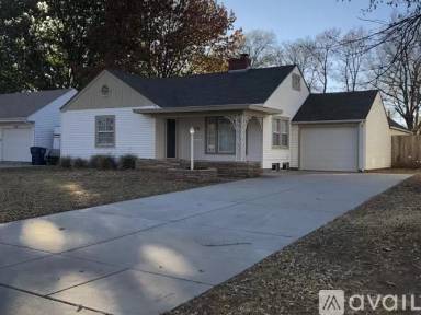 Main picture of 1239 S Kansas Ave