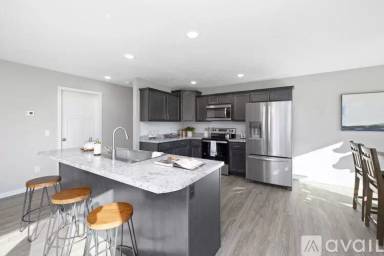 Main picture of 1110 E New Madrid St