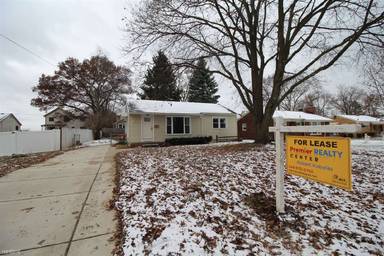 Main picture of 325 Crystal St