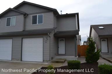 Main picture of 245 Gwinn St E