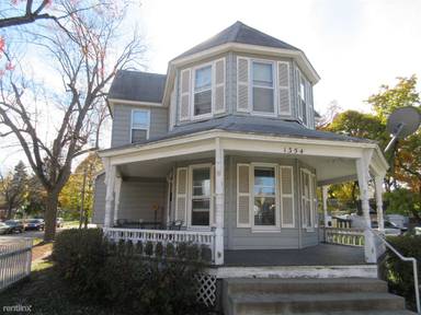 Main picture of 1306 Wealthy St SE