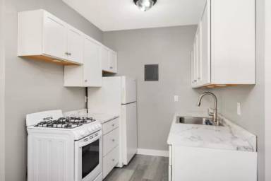 Main picture of 3308 Girard Ave S